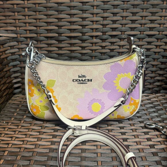 coach Teri Shoulder Bag In Signature Canvas With Floral Print cbg73 - Picture 2 of 9